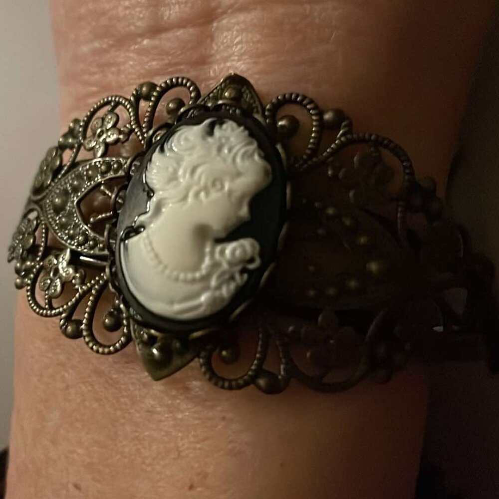 Cameo Bracelet